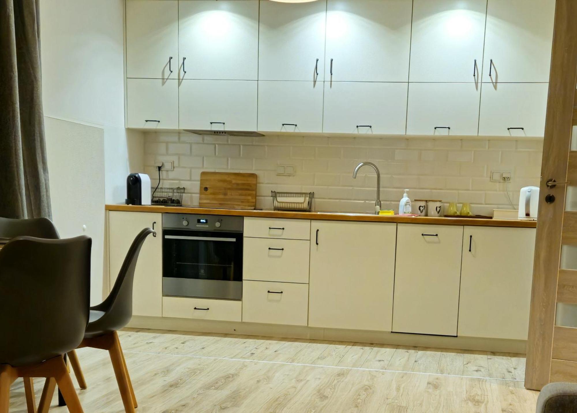 Apartament Czerwone Maki クラクフ エクステリア 写真